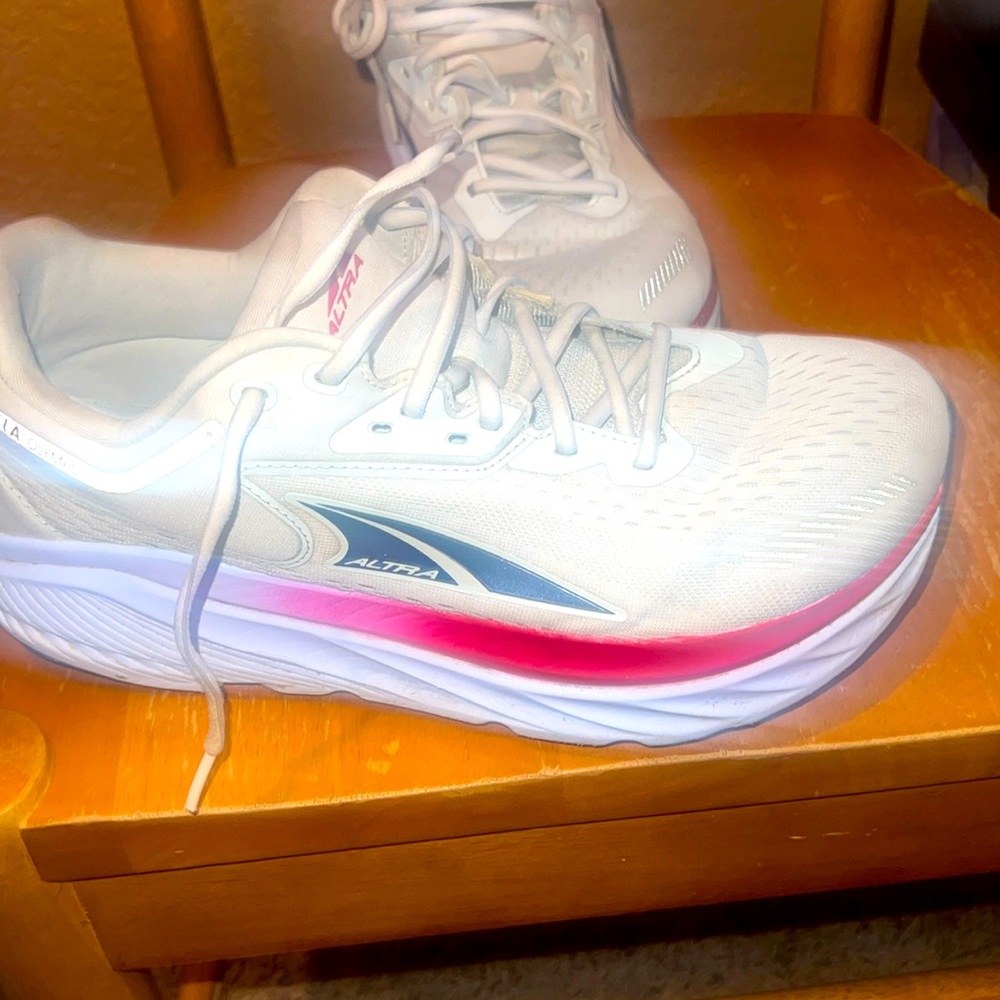 Altra Men’s White and Red Athletic Shoes